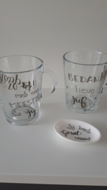 Theeglas met thee voor juf of meester