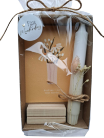 Giftset met kaart, blokje en kaars voor moeder