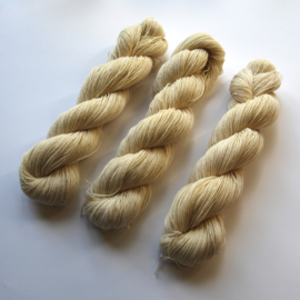 Wooltest, 320 meters/100 grams, 100% wol, (6 ply)
