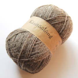 266 | Warme middengrijs, 100 gram wol uit Estland