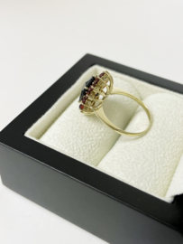 Vintage 8 Karaat Entourage Ring Facet Geslepen Granaten