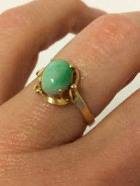 Handvervaardigd Antiek Gouden Ring Cabochon Jadeiet