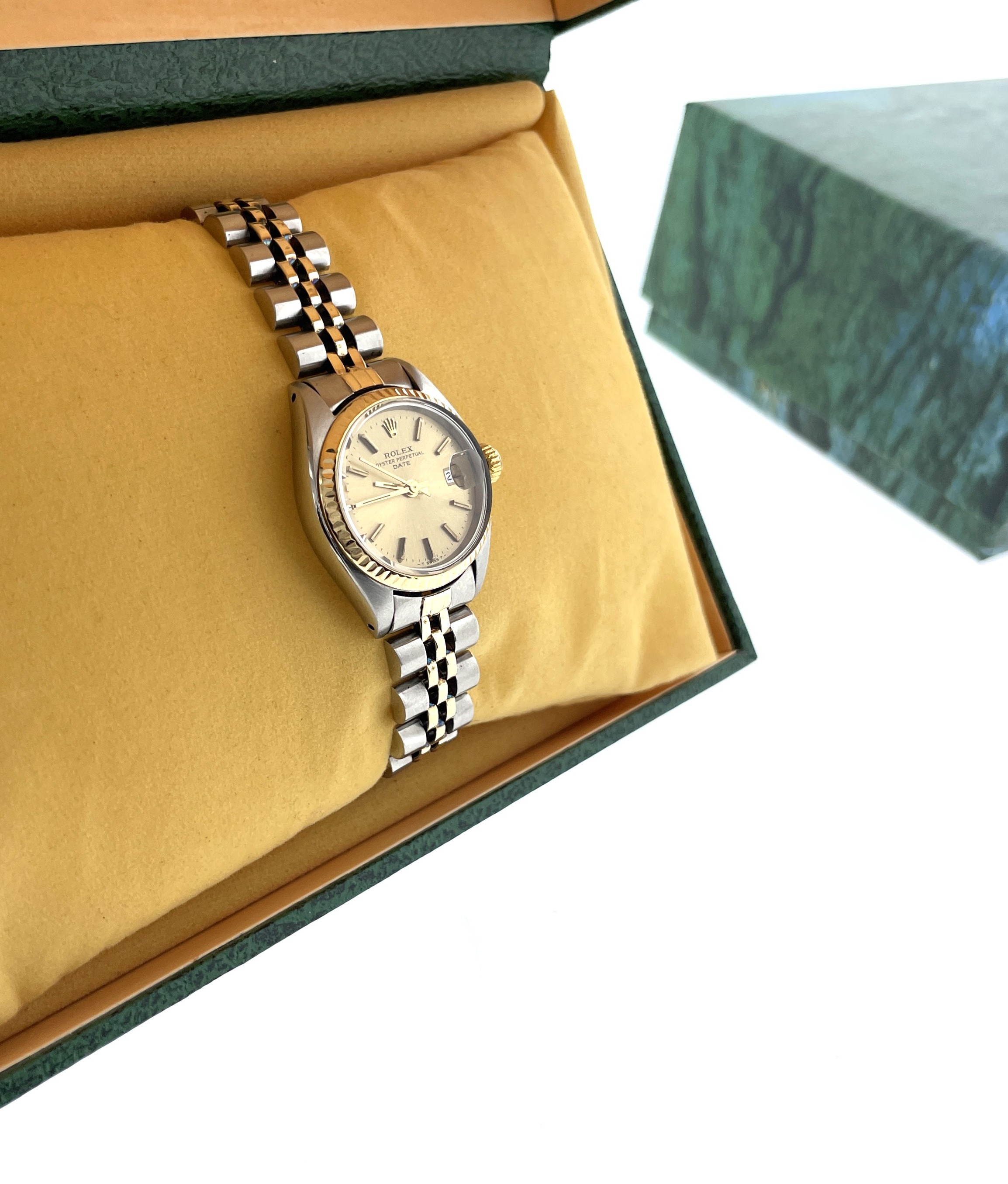 Rolex Oyster Perpetual Date Lady Ref. 6916 Jubilee Goud/Staal  - 26 mm