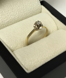 14 K Gouden Solitair Ring 0.10 crt Briljantgeslepen Diamant