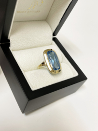 14 K Antiek Gouden Ring Facet Geslepen Blauw Spinel