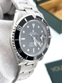 Rolex Submariner Date 16610 40 mm Full Set Bouwjaar 2001