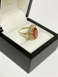 14 K Gouden Entourage Ring Ovaal Gefacetteerd Oranje Roze Saffier - Mt 18