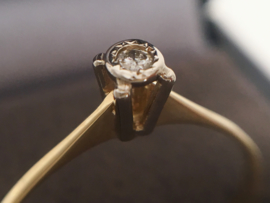 14 K Handvervaardigd Antiek Gouden Solitair Ring 0.05 crt Diamant