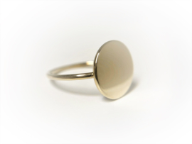 14 K Gouden Graveer Ring Rondje  - 1,2 cm
