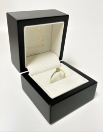 14 K Gouden Solitair Ring 0.05 crt Briljant Geslepen Diamant H / SI1