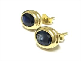 14 K Gouden Oorstekers Facetgeslepen Saffier