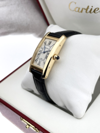 Cartier Tank Américaine Date Ref. 2483 18 Karaat Geelgoud - Full Set / 2 Jaar Cartier Garantie