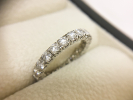 18 K Witgouden Alliance Ring 1,84 crt Briljantgeslepen Diamant Top Wesselton