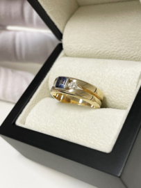 14 K Massief Gouden Band Ring 0.70 crt Natuurlijk Saffier / 0.40 crt Briljantgeslepen Diamant
