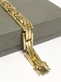 14 K Gouden Schakel Armband (Gematteerd) - 19 cm / 23,25 g