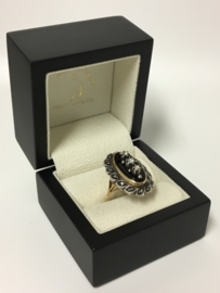 Grote Antiek Gouden Ring Roosgeslepen Diamant / Onyx  (Ovaal) - 10,45 g