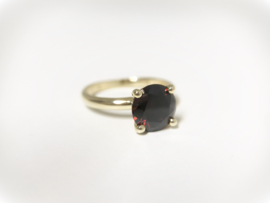 BLUSH 14 K Gouden Solitair Ring Briljantgeslepen Donkerrood Cubic Zirkonia