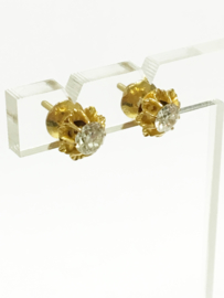 21 K Gouden Rozet Oorstekers 0.9 crt Diamant Wesselton