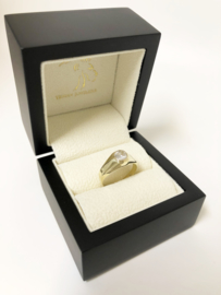 14 K Gouden Bandring Grote Heldere Briljantgeslepen Cubic Zirkonia