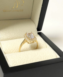 14 K Gouden Solitair Dames Ring Emerald Cut Cubic Zirkonia