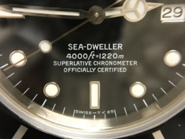 Rolex Sea Dweller 4000  -  Oyster Perpetual Date