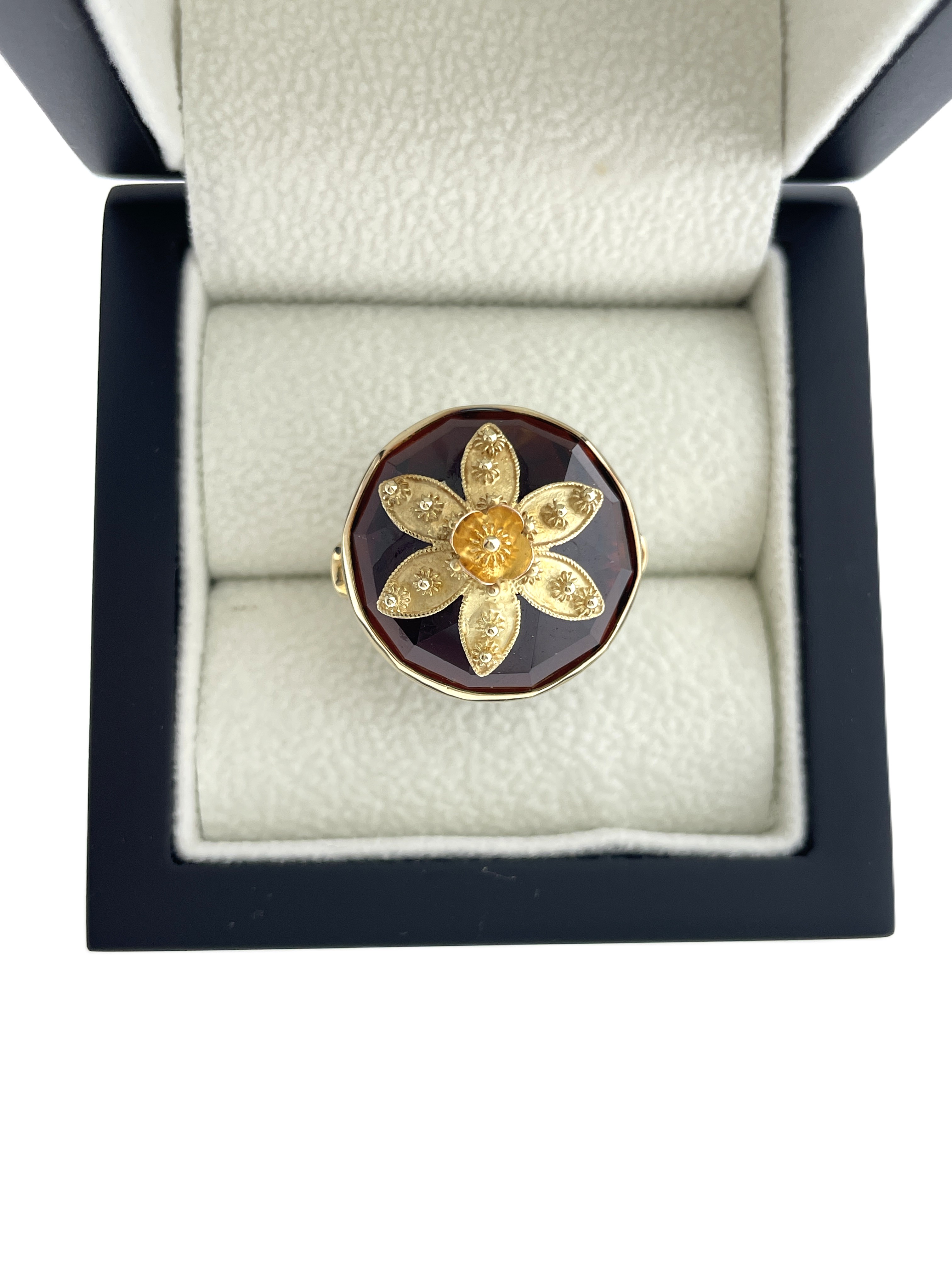 Antiek Gouden Ring Facet Geslepen Granaat Bloem Zeeuwse Knoopjes - 9,9 g
