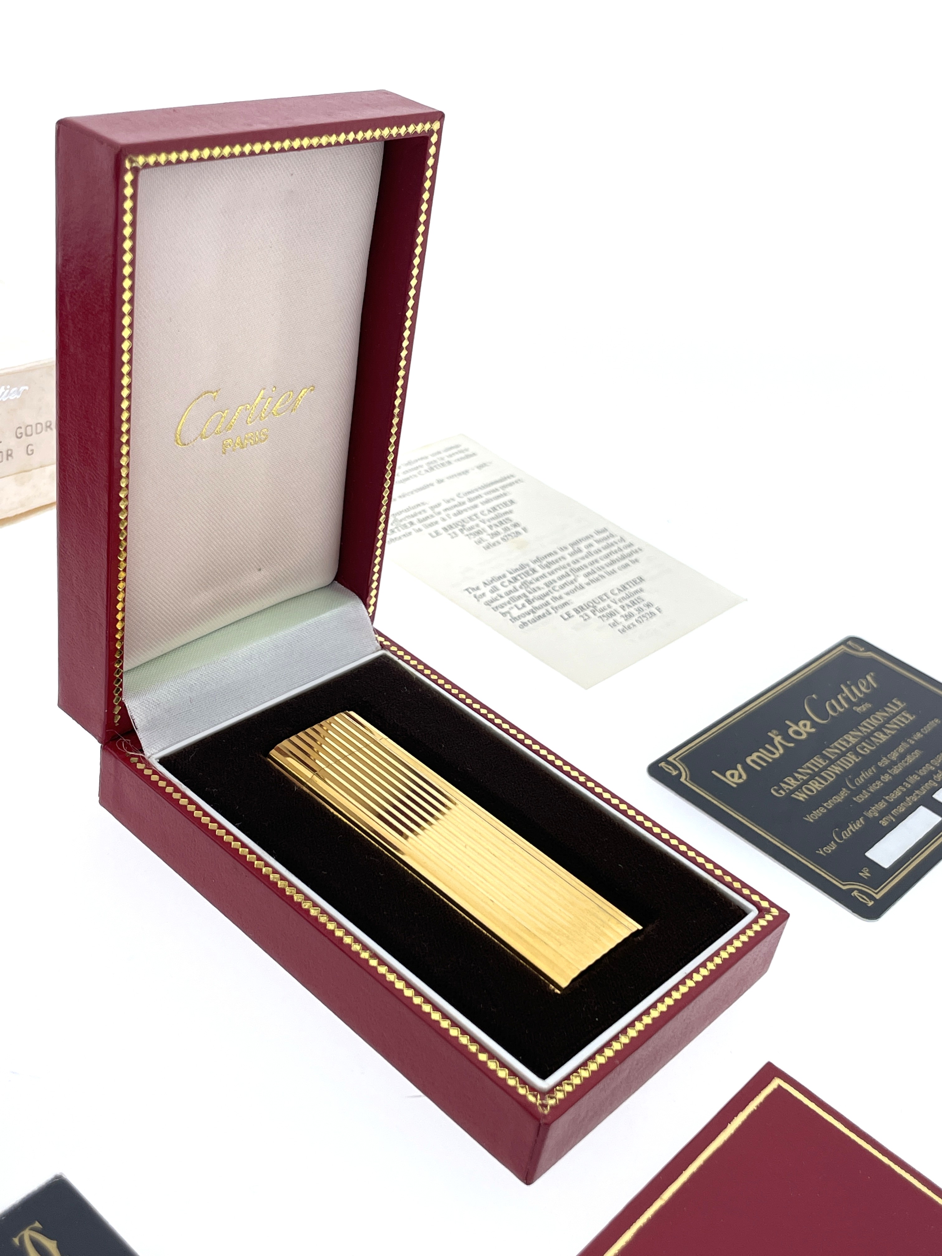 Les Must de Cartier Vintage Aansteker Vermeil Briquet Oval Shaped Striped - Full Set