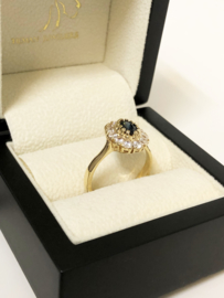 14 K Gouden Entourage Ring Blauw Saffier Briljantgeslepen Helder Zirkonia