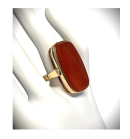 Royale 14 Karaat Gouden Ring Geslepen Carneool 3 x 2 cm - 13,7 g