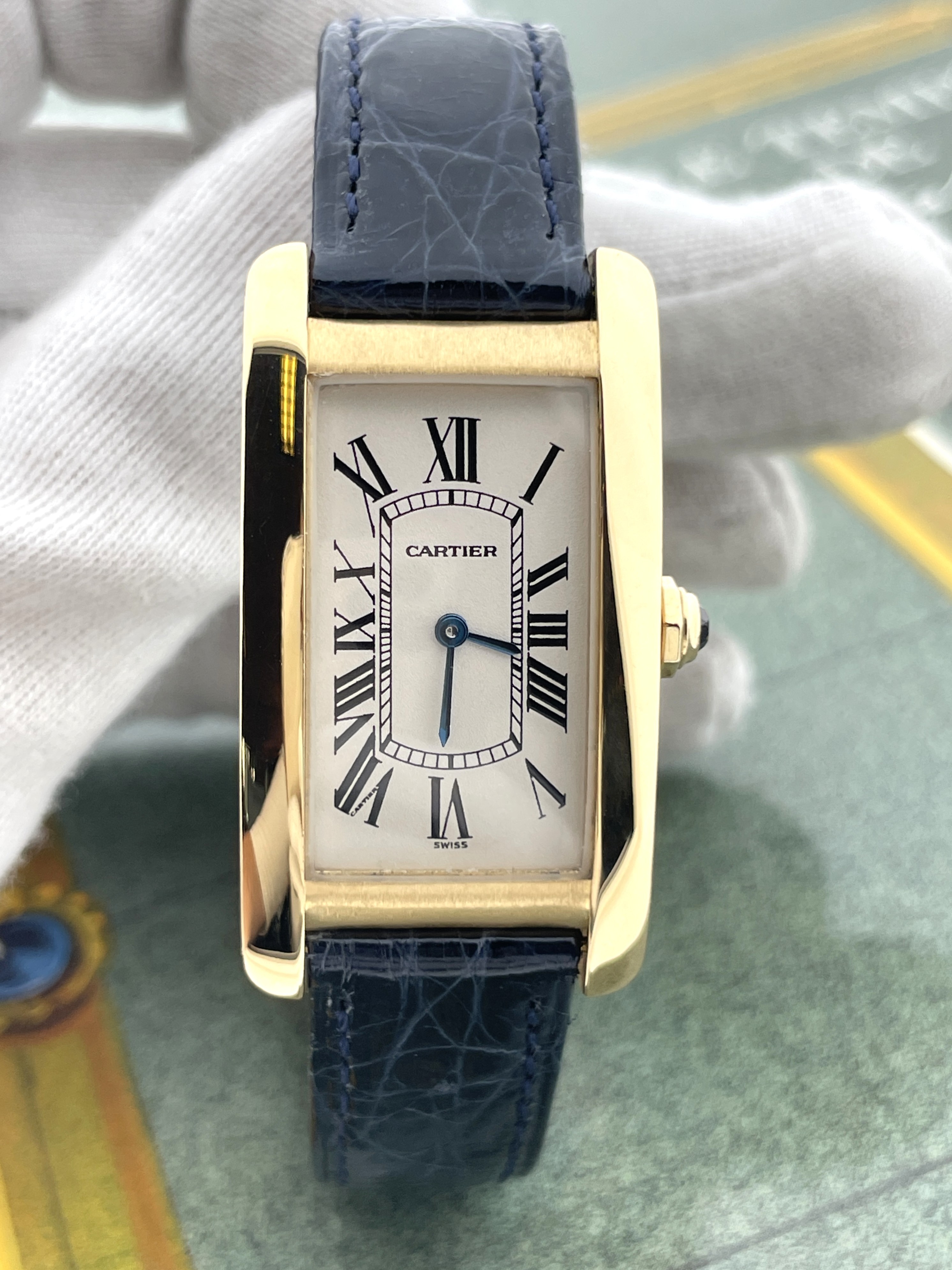 Cartier Tank Américaine Geelgoud Ref. 1720 Unisex Polshorloge - Set / 2005