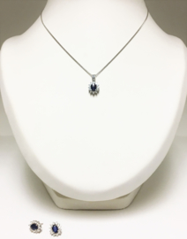 14 K Witgouden Set Gourmet Collier Hanger Oorstekers Diamant Saffier