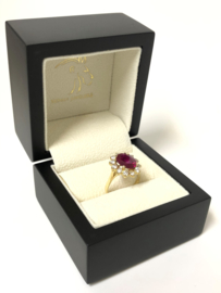 18 K Gouden Entourage Ring Robijn / Briljantgeslepen Cubic Zirkonia
