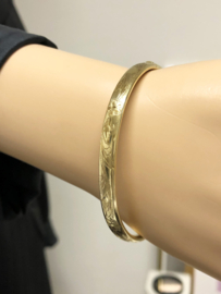 14 K Gouden Slaven Armband Floraal Gegraveerd - 12,4 g / 18,5 cm / 6,5 mm