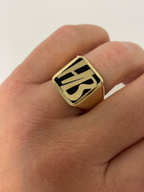 14 K Gouden Heren Monogram Ring Onyx Gouden Letters HB / 6,5 g / Mt 20.5