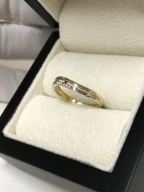 14 K Bicolor Gouden Slagring 0.03 Crt Briljantgeslepen Diamant