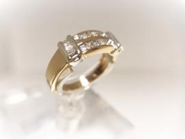 14 K Gouden Bandring ca 0.75 crt Prinses / Baguette Diamant H / SI