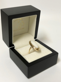 14 K Antiek Vintage Gouden Ring Cabochon Melk Opaal
