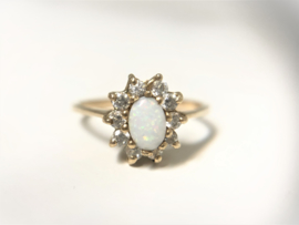 Antiek 14 K Gouden Ring Opaal / Geslepen Cubic Zirkonia