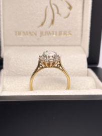 18 Karaat Gouden Entourage Opaal Ring 0.20 ct Diamant