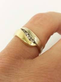 18 K Bicolor Gouden Slag Ring 0.15 crt Briljantgeslepen Diamant