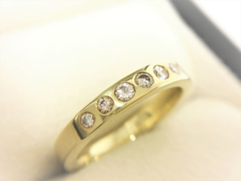 14 K Gouden Bandring 0.25 crt Briljantgeslepen Diamant