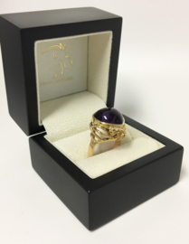 Zware 18 Karaat Gouden Fantasie Ring Amethyst  / Diamant