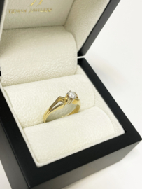 18 K Gouden Solitair Ring 0.15 crt Briljant Geslepen Diamant H/VSI