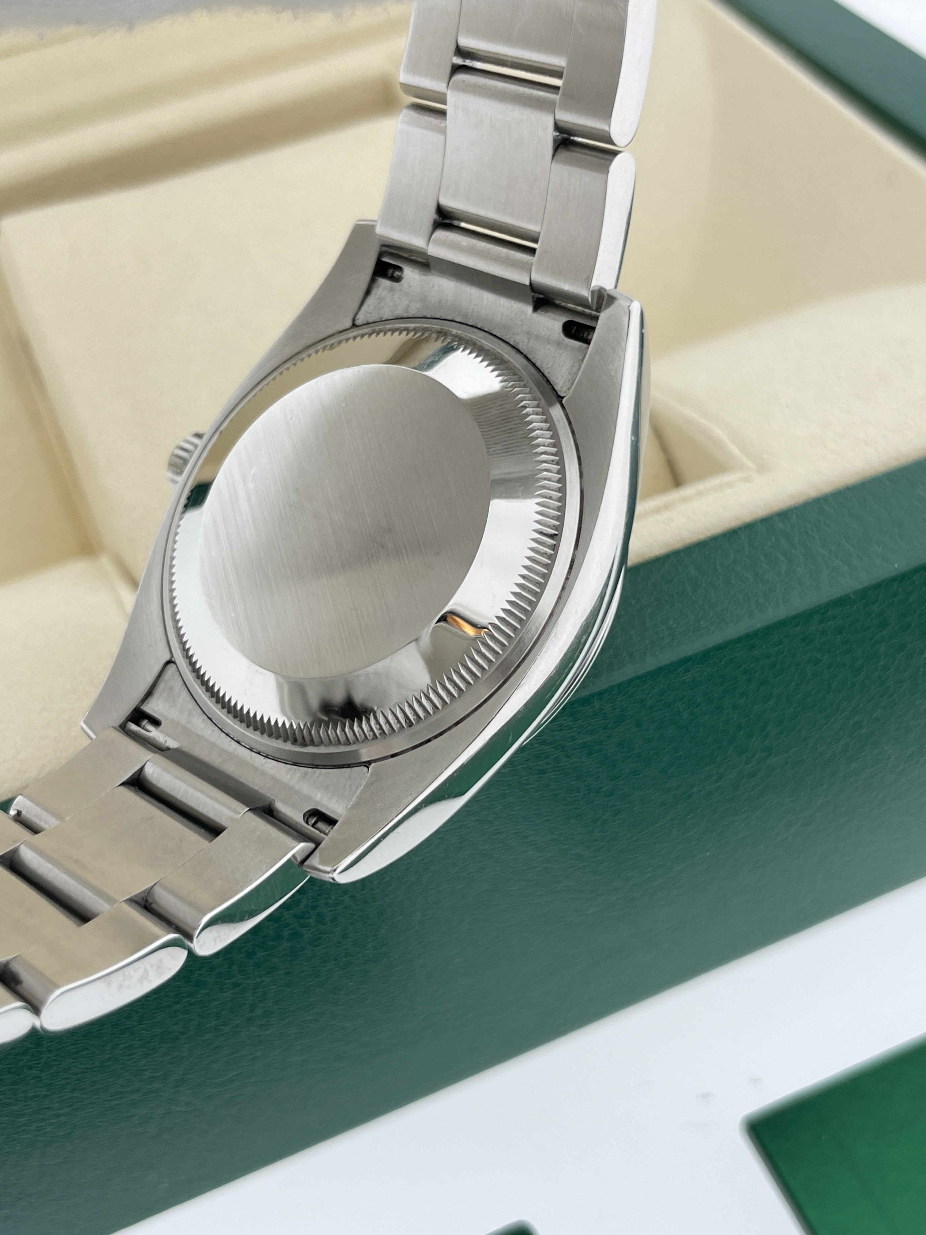 Rolex Oyster Perpetual 114200 Staal Blue Baton Arabic Dial 34 mm - Full set / 2016