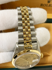 Rolex Oyster Perpetual Datejust 16203 Staal / Goud - 2004 / Full Set