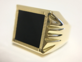 Grove 14 K Gouden Onyx Zegelring (bewerkt)