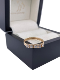 14 Karaat Gouden Rijring Heldere Briljant Geslepen Cubic Zirkonia