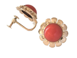 Gouden Oorknoppen Cabochon Geslepen Bloedkoraal - Amsterdam ca 1930