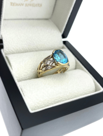Vintage 18 Karaat Gouden Ring Ovaal Gefacetteerd Swiss Blue Topaas