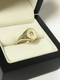 14 K Gouden Dames Zegelring 0.15 crt Briljantgeslepen Diamant